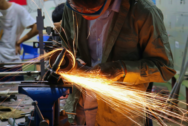 Manufacturing header